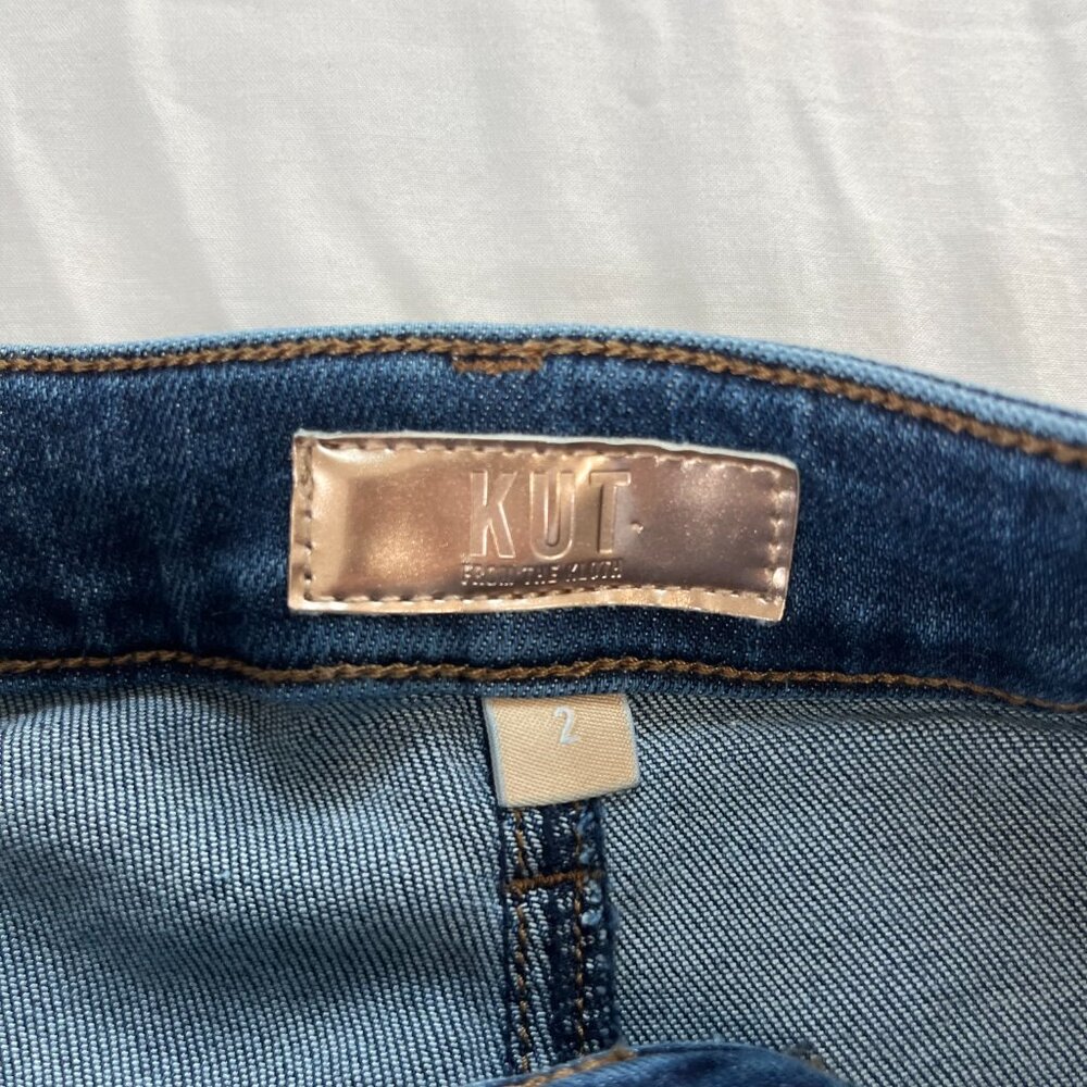 Kut From The Kloth Reese High Rise Straight Leg Dark Wash Denim Jeans | Size 2 - Picture 3 of 8
